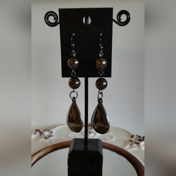 Large Teardrop Black Dangle Earrings - Picture 6 of 6